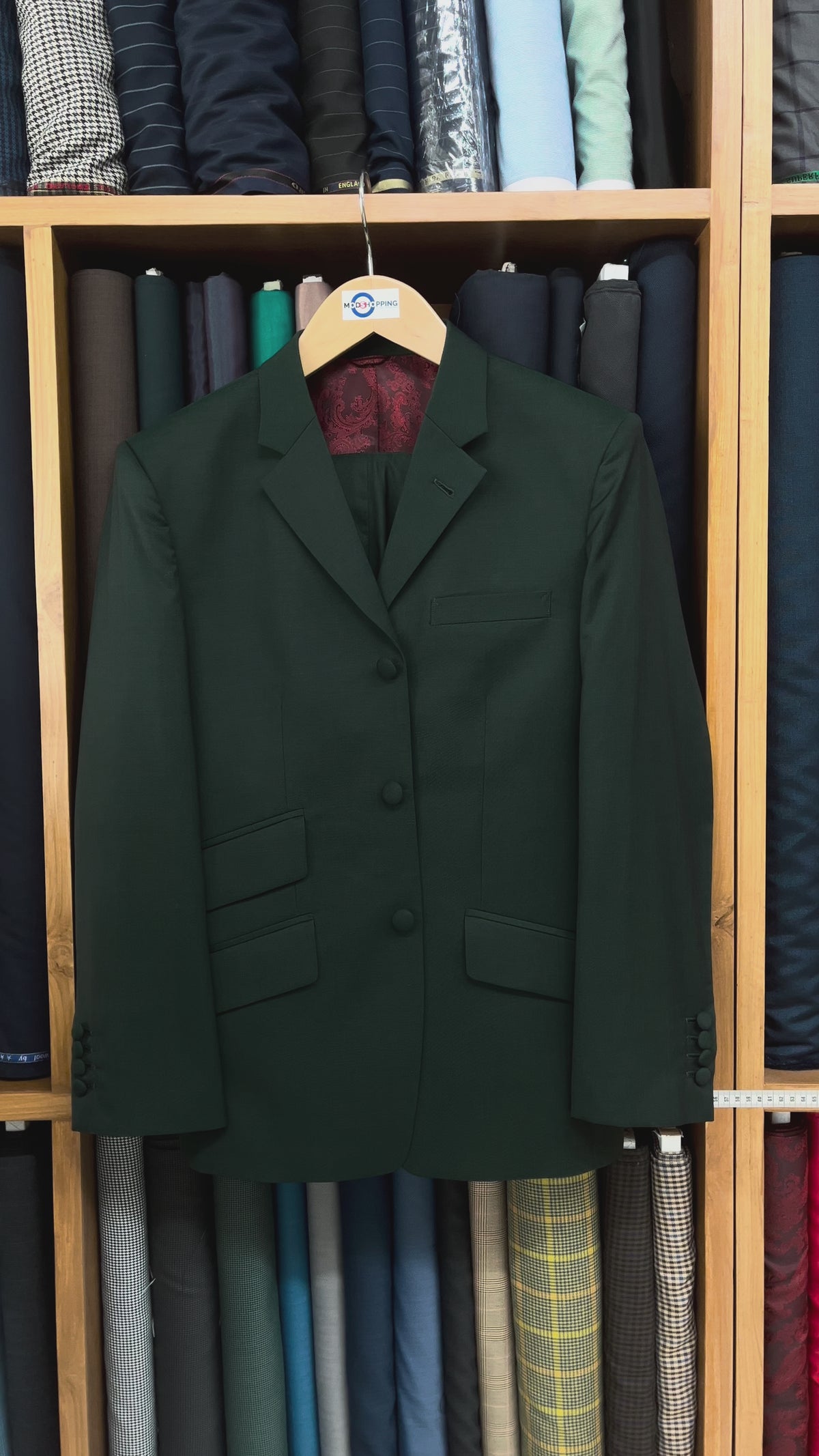 Load video: Green and Black Two Tone Video