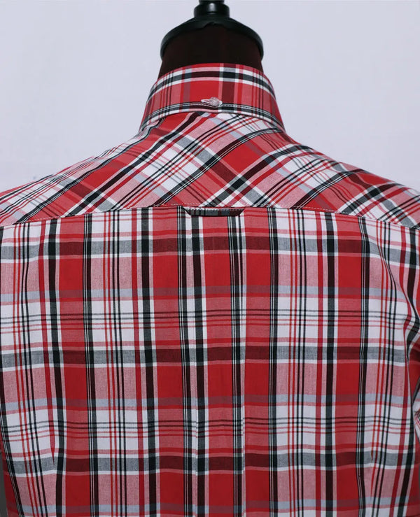 Men's Short Sleeve Red And  White Plaid Shirt Size M Modshopping Clothing